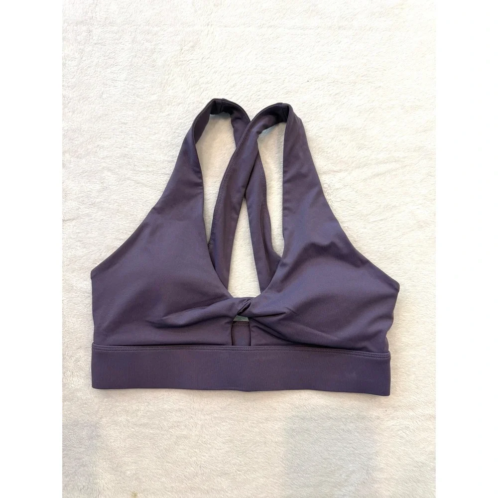 Fabletics Oasis Twist Medium Impact Sports Bra Purple Crossback Yoga Top‎